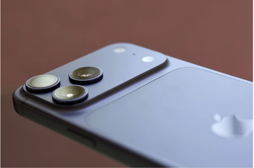 iPhone 18 Pro Max lộ diện nhiều thay đổi lớn: Apple chuẩn bị cho cuộc &ldquo;đại tu&rdquo; AI v&agrave; camera? - Ảnh 1.