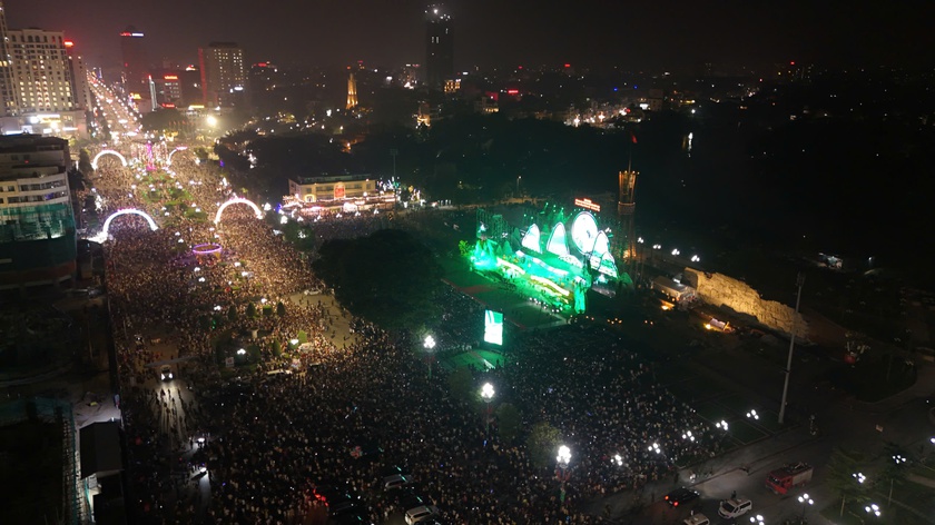 Th&aacute;i Nguy&ecirc;n khai mạc M&ugrave;a du lịch năm 2026: Bản giao hưởng "Hồ tr&ecirc;n n&uacute;i - Tr&agrave; trong m&acirc;y" - Ảnh 1.