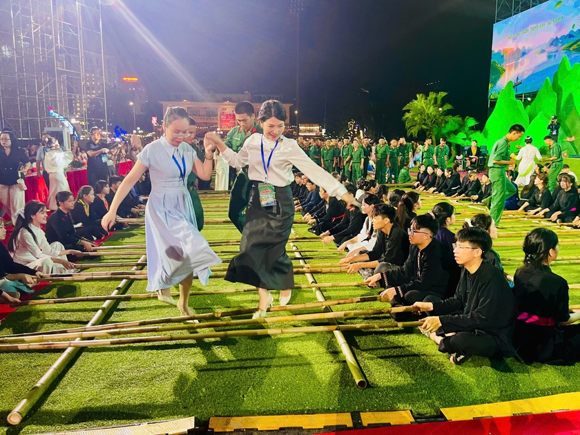 Th&aacute;i Nguy&ecirc;n khai mạc M&ugrave;a du lịch năm 2026: Bản giao hưởng "Hồ tr&ecirc;n n&uacute;i - Tr&agrave; trong m&acirc;y" - Ảnh 12.