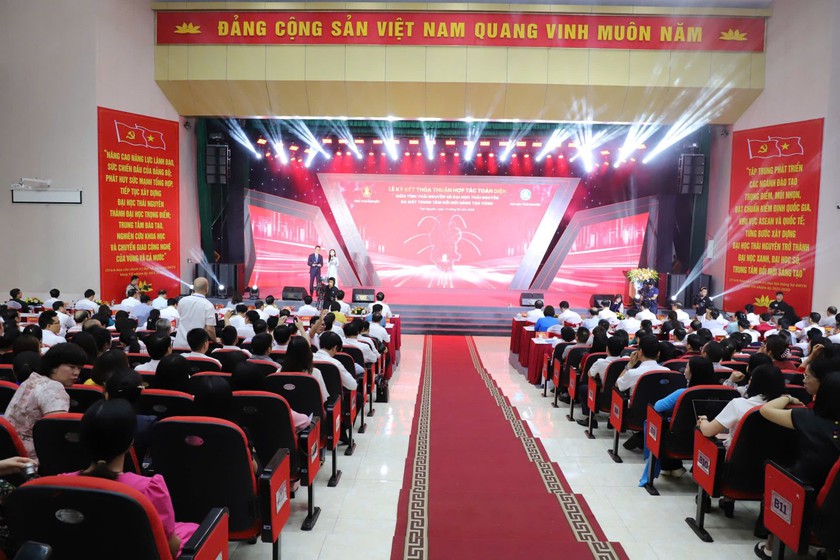 K&yacute; kết Thỏa thuận hợp t&aacute;c to&agrave;n diện giữa tỉnh Th&aacute;i Nguy&ecirc;n v&agrave; Đại học Th&aacute;i Nguy&ecirc;n - Ảnh 2.