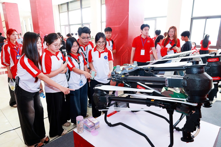 K&yacute; kết Thỏa thuận hợp t&aacute;c to&agrave;n diện giữa tỉnh Th&aacute;i Nguy&ecirc;n v&agrave; Đại học Th&aacute;i Nguy&ecirc;n - Ảnh 3.