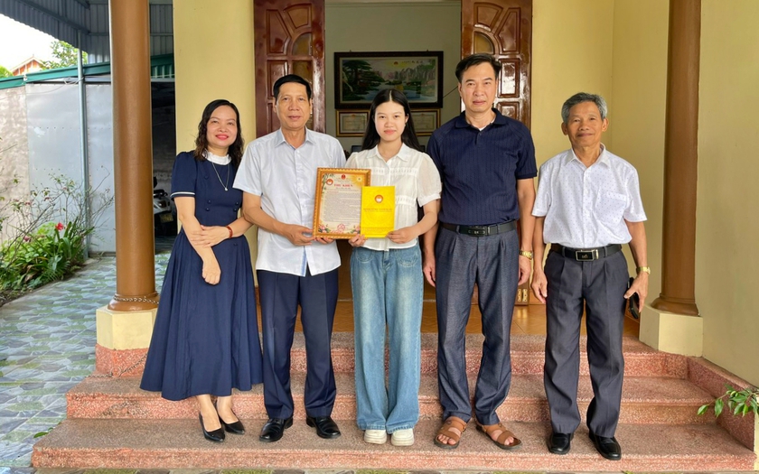 Top 1% SAT thế giới, nữ sinh chia sẻ b&agrave;i học về tinh thần tự học trong thời đại số - Ảnh 1.