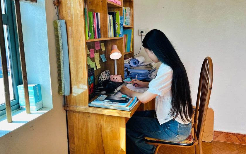 Top 1% SAT thế giới, nữ sinh chia sẻ b&agrave;i học về tinh thần tự học trong thời đại số - Ảnh 3.