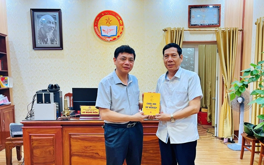 Hội Khuyến học Hưng Y&ecirc;n tiếp nhận phần mềm tr&iacute; tuệ nh&acirc;n tạo, thống nhất chương tr&igrave;nh phối hợp với Viện ABAII - Ảnh 1.
