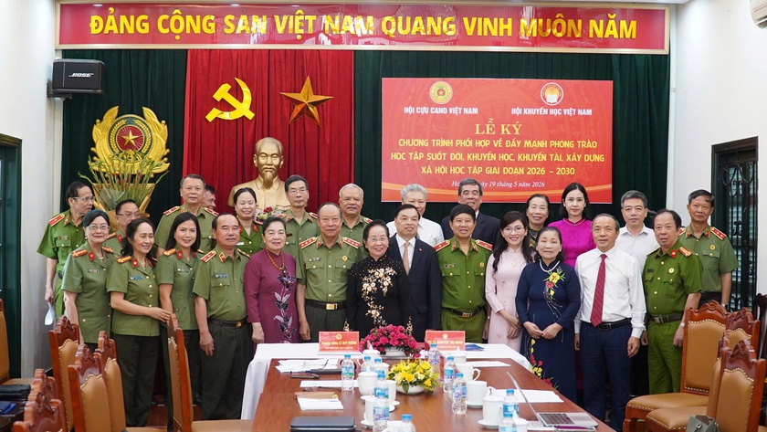 Hội Khuyến học Việt Nam và Hội Cựu Công an Nhân dân Việt Nam phối hợp thúc đẩy phong trào học tập suốt đời - Ảnh 5.