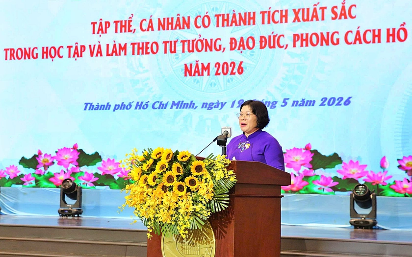 Khen thưởng 358 tập thể, c&aacute; nh&acirc;n điển h&igrave;nh học tập, l&agrave;m theo tư tưởng, đạo đức, phong c&aacute;ch Hồ Ch&iacute; Minh  - Ảnh 2.