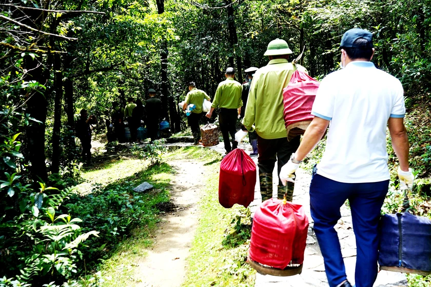 T&aacute;i thả 18 c&aacute; thể động vật hoang d&atilde; về m&ocirc;i trường sống tự nhi&ecirc;n ở Vườn quốc gia Ho&agrave;ng Li&ecirc;n - Ảnh 3.