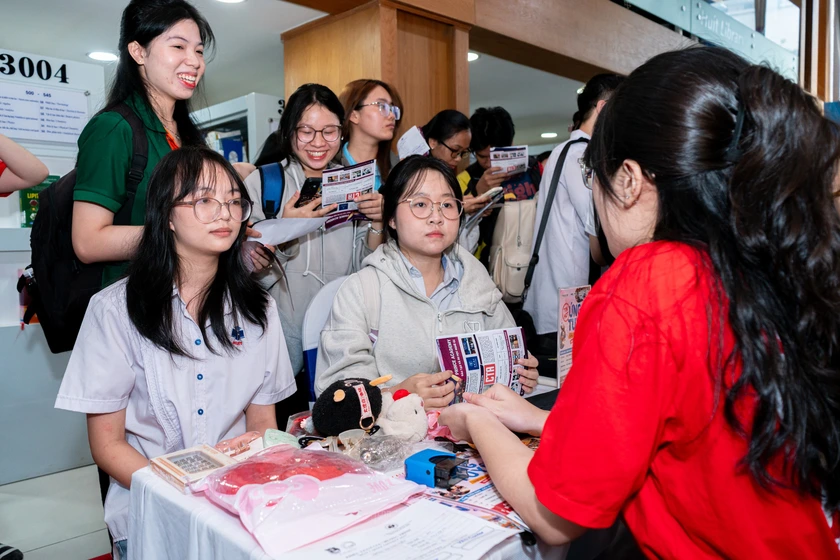 Trường Đại học C&ocirc;ng Thương Th&agrave;nh phố Hồ Ch&iacute; Minh quy đổi IELTS từ 4.0 - Ảnh 1.