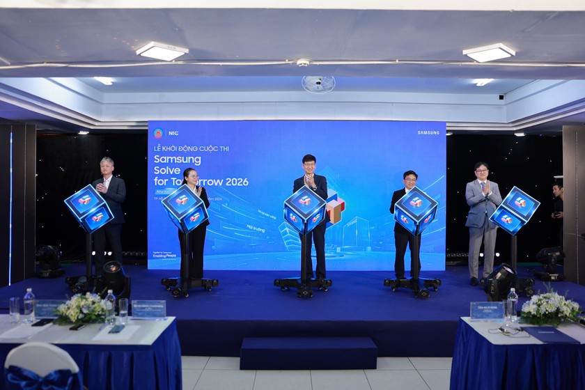 Samsung Solve for Tomorrow 2026 lan tỏa gi&aacute;o dục STEM, khơi động lực ph&aacute;t triển bền vững cho học sinh- Ảnh 1.