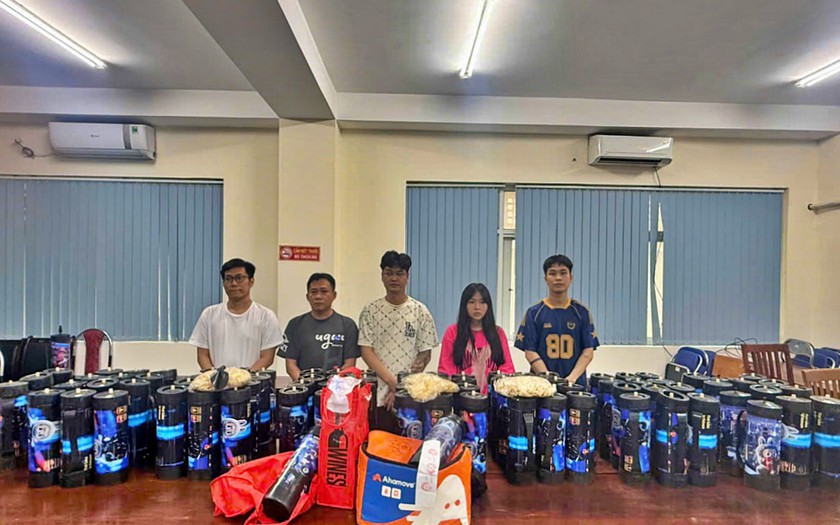Triệt ph&aacute; đường d&acirc;y bu&ocirc;n b&aacute;n kh&iacute; cười N2O quy m&ocirc; lớn, khởi tố, tạm giam 5 bị can - Ảnh 1.