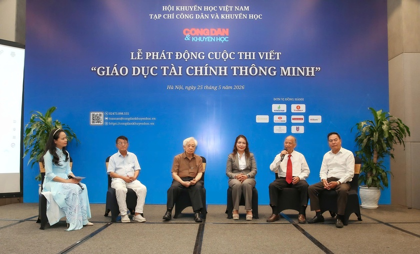Chuy&ecirc;n gia hiến kế "gi&aacute;o dục t&agrave;i ch&iacute;nh th&ocirc;ng minh" trong thời đại số - Ảnh 1.