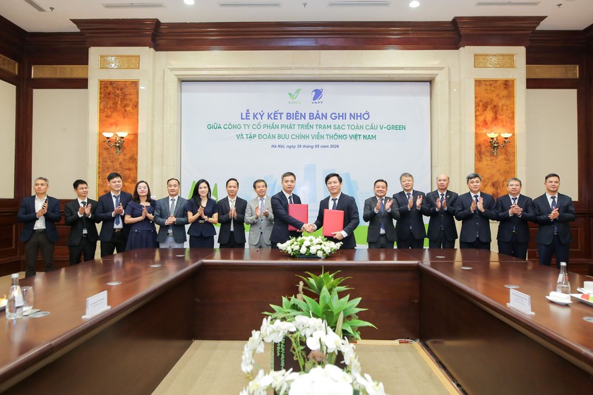 V-Green hợp t&aacute;c VNPT ph&aacute;t triển mạng lưới trạm sạc v&agrave; tủ đổi pin xe điện tr&ecirc;n to&agrave;n quốc - Ảnh 1.