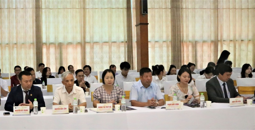 Hội thảo về ứng dụng chuyển đổi số và trí tuệ nhân tạo AI trong phát triển doanh nghiệp Việt Nam - Ảnh 4.