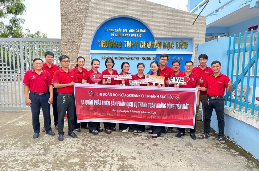 Agribank -Từ d&ograve;ng t&iacute;n dụng chủ lực đến chiến lược &ldquo;Phụng sự từ tr&aacute;i tim&rdquo; (Kỳ 3)- Ảnh 2.