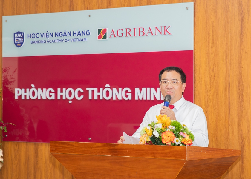 Agribank đồng h&agrave;nh c&ugrave;ng Học viện Ng&acirc;n h&agrave;ng kiến tạo ph&ograve;ng học th&ocirc;ng minh, n&acirc;ng tầm chất lượng đ&agrave;o tạo thời đại số- Ảnh 2.