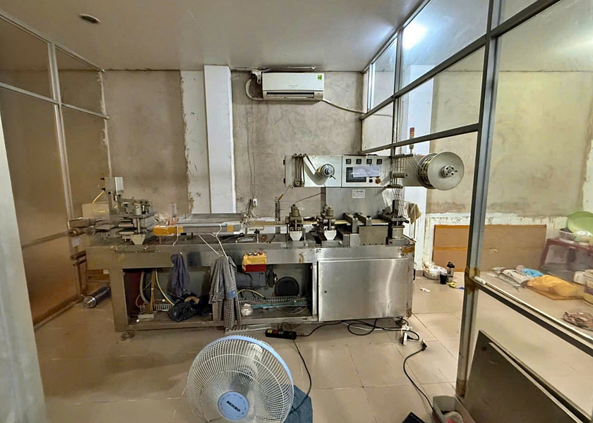 C&ocirc;ng an Th&agrave;nh phố Hồ Ch&iacute; Minh triệt ph&aacute; đường d&acirc;y thuốc đ&ocirc;ng dược cực lớn - Ảnh 1.