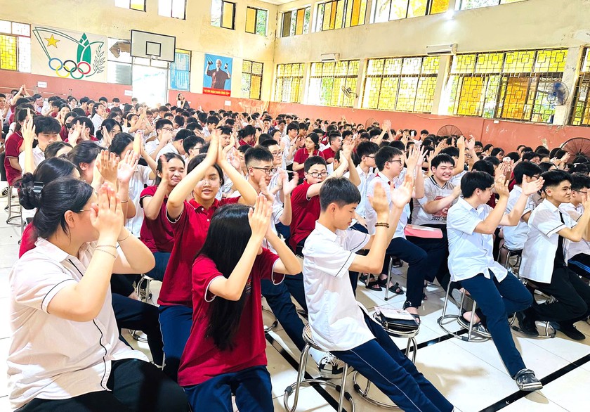 Khi con đ&atilde; chịu đủ mọi &aacute;p lực rồi! - Ảnh 1.