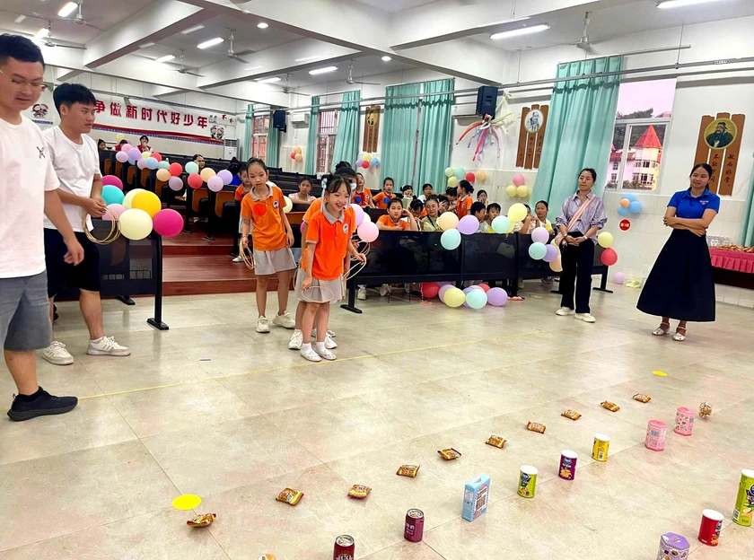 Trẻ em L&agrave;o Cai vui ng&agrave;y "Quốc tế thiếu nhi" 1-6 - Ảnh 5.