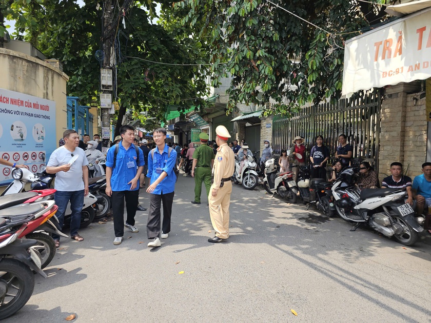 Hơn 61.700 th&iacute; sinh Hải Ph&ograve;ng bước v&agrave;o kỳ thi v&agrave;o 10 với m&ocirc;n thi đầu ti&ecirc;n - Ảnh 8.