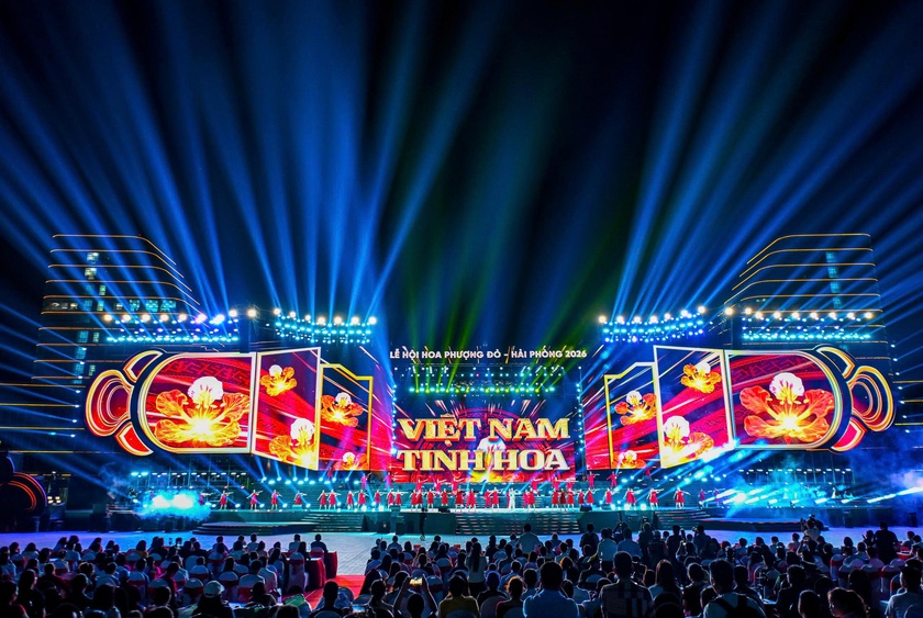 Tất cả đ&atilde; sẵn s&agrave;ng cho đ&ecirc;m khai mạc Lễ hội Hoa phượng Đỏ - Hải Ph&ograve;ng 2026 - Ảnh 3.