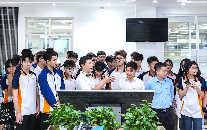 Chia sẻ t&agrave;i nguy&ecirc;n gi&aacute;o dục mở: Giảng vi&ecirc;n mất độc quyền hay n&acirc;ng tầm uy t&iacute;n học thuật? - Ảnh 1.