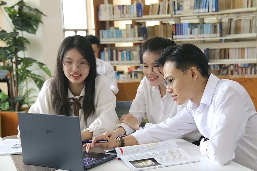 Ph&aacute;t triển 4 đại học trọng điểm Th&agrave;nh phố Hồ Ch&iacute; Minh v&agrave;o nh&oacute;m đại học h&agrave;ng đầu ch&acirc;u &Aacute; - Ảnh 1.