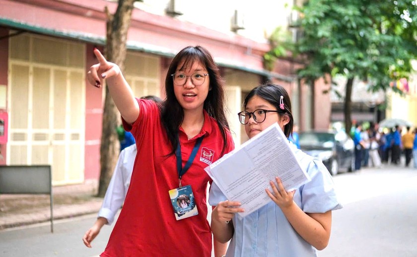 &Aacute;p lực thi v&agrave;o lớp 10: Khi trường chuy&ecirc;n phải g&aacute;nh thay nhu cầu của gi&aacute;o dục đại tr&agrave; - Ảnh 1.