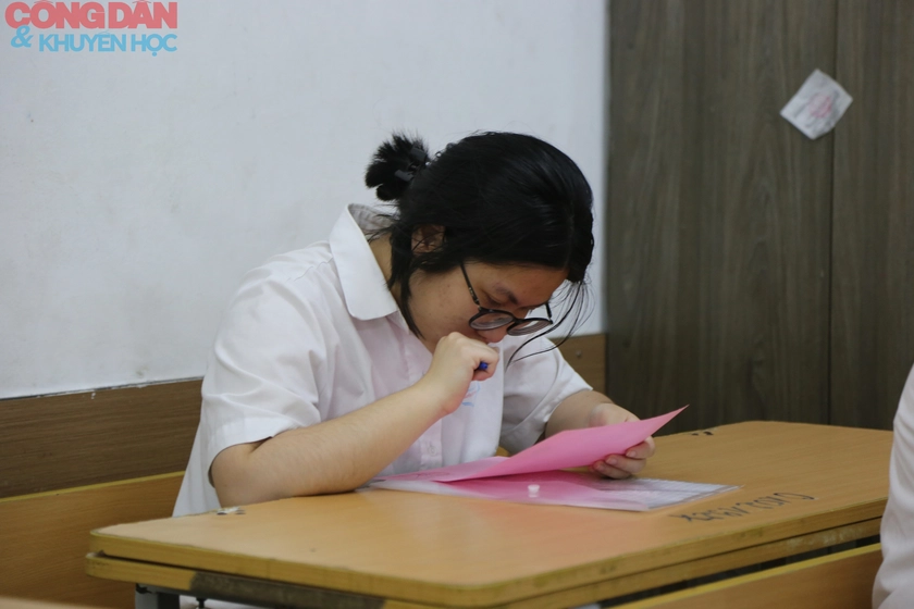 Hơn 14 ngh&igrave;n th&iacute; sinh bỏ l&agrave;m thủ tục dự thi tốt nghiệp trung học phổ th&ocirc;ng năm 2026 - Ảnh 1.
