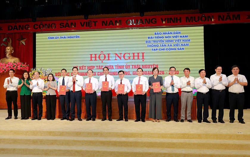 5 cơ quan b&aacute;o ch&iacute; chủ lực k&yacute; hợp t&aacute;c truyền th&ocirc;ng với tỉnh Th&aacute;i Nguy&ecirc;n - Ảnh 4.