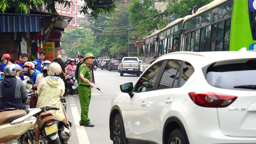 Thái Nguyên kết thúc kỳ thi tốt nghiệp THPT năm 2026 an toàn, đúng quy chế - Ảnh 4.