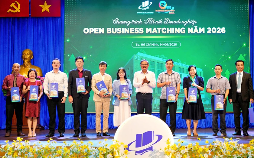 Trường Đại học Mở Th&agrave;nh phố Hồ Ch&iacute; Minh kết nối bền vững, kiến tạo gi&aacute; trị c&ugrave;ng c&aacute;c doanh nghiệp - Ảnh 1.