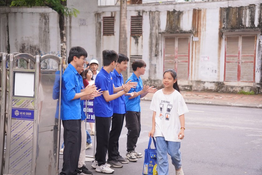 Điểm chuẩn lớp 6 Trường Trung học cơ sở Cầu Giấy năm 2026 l&agrave; 23,75  - Ảnh 1.