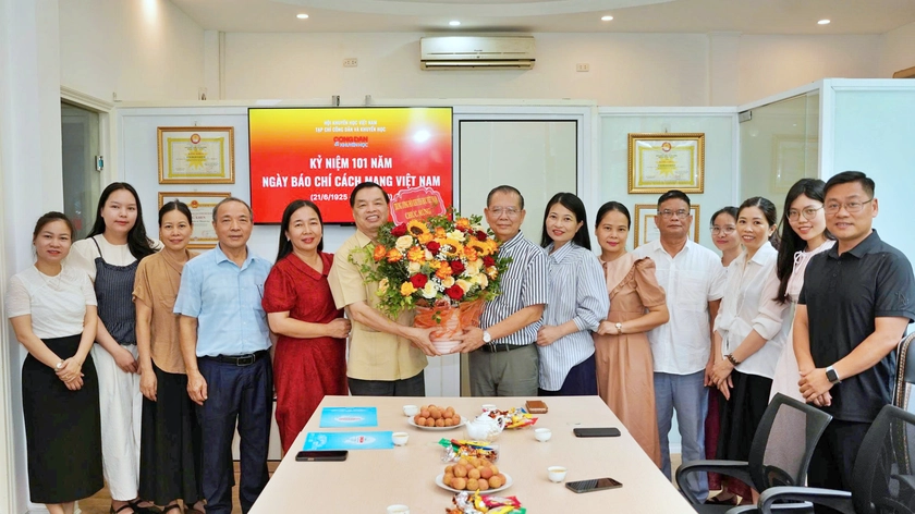 Trung ương Hội Khuyến học Việt Nam ch&uacute;c mừng Tạp ch&iacute; C&ocirc;ng d&acirc;n v&agrave; Khuyến học nh&acirc;n Ng&agrave;y B&aacute;o ch&iacute; C&aacute;ch mạng Việt Nam - Ảnh 1.