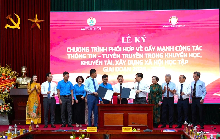Trung ương Hội Khuyến học Việt Nam v&agrave; B&aacute;o Lao động đẩy mạnh truyền th&ocirc;ng x&acirc;y dựng x&atilde; hội học tập trong kỷ nguy&ecirc;n số - Ảnh 1.