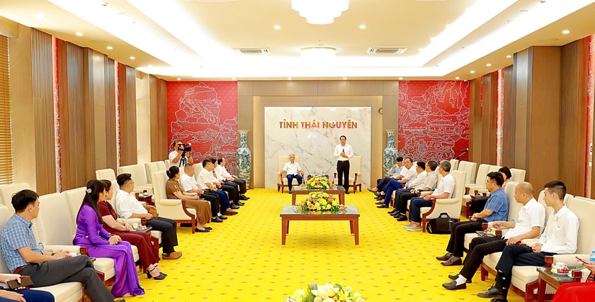 Th&aacute;i Nguy&ecirc;n: Gặp mặt c&aacute;c cơ quan b&aacute;o ch&iacute;; trao Giải thưởng B&aacute;o ch&iacute; Huỳnh Th&uacute;c Kh&aacute;ng của tỉnh lần thứ II - năm 2026 - Ảnh 6.