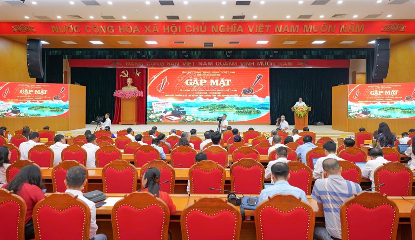 Th&aacute;i Nguy&ecirc;n: Gặp mặt c&aacute;c cơ quan b&aacute;o ch&iacute;; trao Giải thưởng B&aacute;o ch&iacute; Huỳnh Th&uacute;c Kh&aacute;ng của tỉnh lần thứ II - năm 2026 - Ảnh 1.
