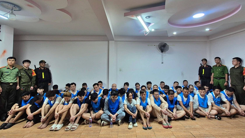 Công an Thành phố Hồ Chí Minh phát hiện nhiều trường hợp người nước ngoài có hành vi vi phạm pháp luật - Ảnh 1.