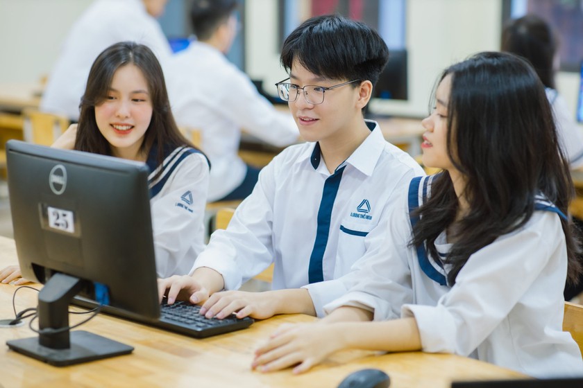 Loạt trường ngo&agrave;i c&ocirc;ng lập &ldquo;hot&rdquo; H&agrave; Nội c&ocirc;ng bố điểm chuẩn lớp 10, cao nhất 25 điểm - Ảnh 1.