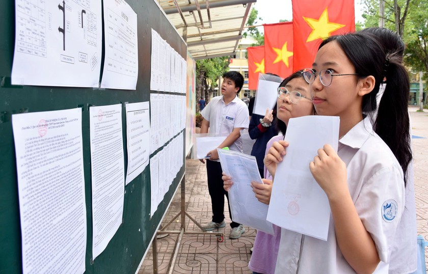 H&agrave; Nội: Nữ sinh Trường Trưng Vương đỗ thủ khoa hai lớp chuy&ecirc;n - Ảnh 1.