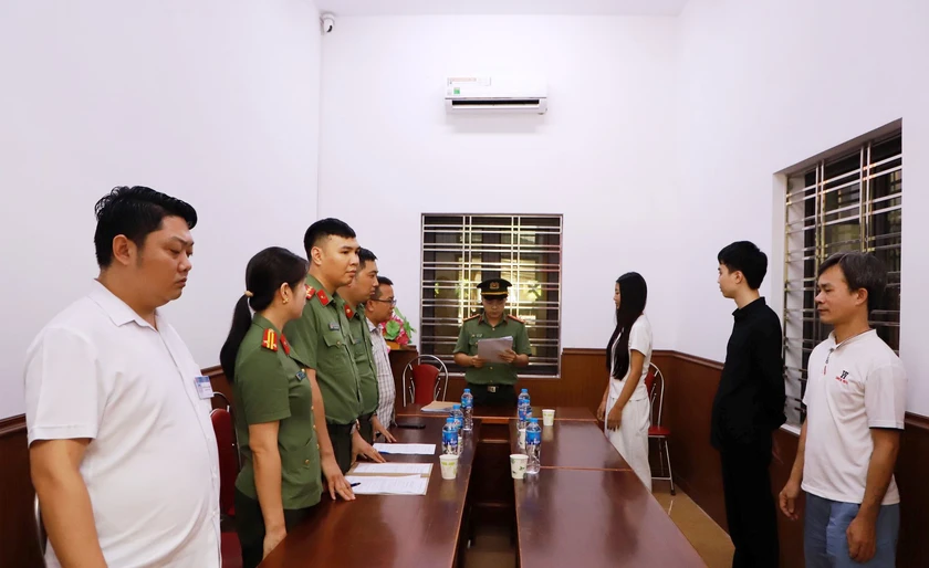 Khởi tố 3 đối tượng rửa tiền cho đường d&acirc;y lừa đảo, hợp thức h&oacute;a gần 48 tỷ đồng - Ảnh 1.