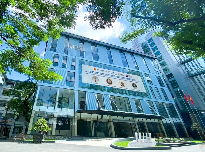Trường đại học công lập đầu tiên của Việt Nam đạt chuẩn kiểm định QAA - Ảnh 1.