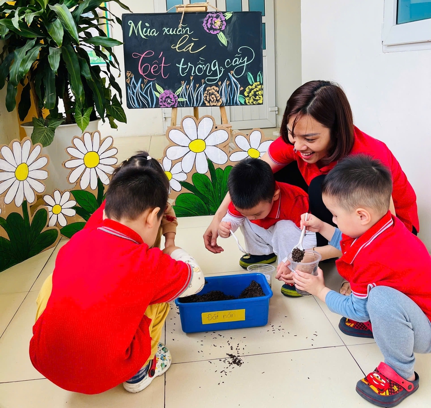 Giáo viên mầm non nghỉ hưu sớm không bị trừ lương cần đáp ứng những điều kiện nào? - Ảnh 1.