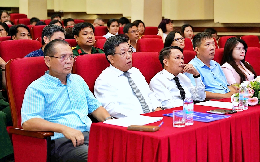Tạp ch&iacute; C&ocirc;ng d&acirc;n v&agrave; Khuyến học đạt giải Ba thi viết điển h&igrave;nh ti&ecirc;n tiến, người tốt, việc tốt Th&agrave;nh phố H&agrave; Nội 2026 - Ảnh 3.