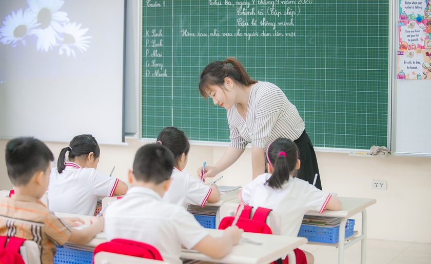 Kế to&aacute;n trường học c&oacute; được chuyển thẳng sang gi&aacute;o vi&ecirc;n tiểu học? - Ảnh 1.