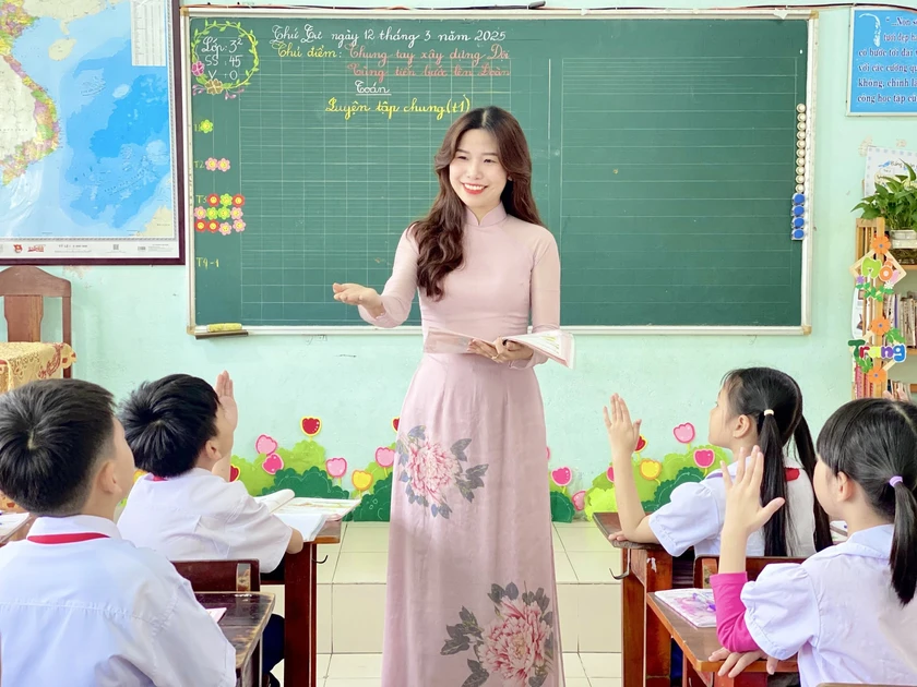 Bảng lương gi&aacute;o vi&ecirc;n từ 1/7 - Ảnh 1.