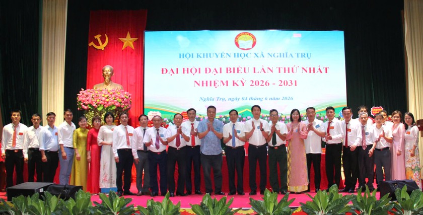 Đại hội Khuyến học x&atilde; Nghĩa Trụ (Hưng Y&ecirc;n) lần thứ I huy động tr&ecirc;n 400 triệu đồng cho Quỹ Khuyến học - Ảnh 6.