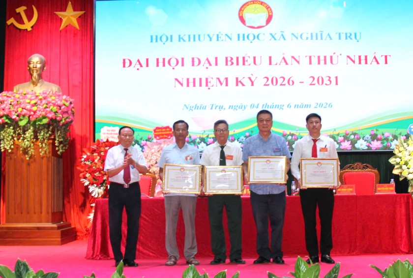 Đại hội Khuyến học x&atilde; Nghĩa Trụ (Hưng Y&ecirc;n) lần thứ I huy động tr&ecirc;n 400 triệu đồng cho Quỹ Khuyến học - Ảnh 3.
