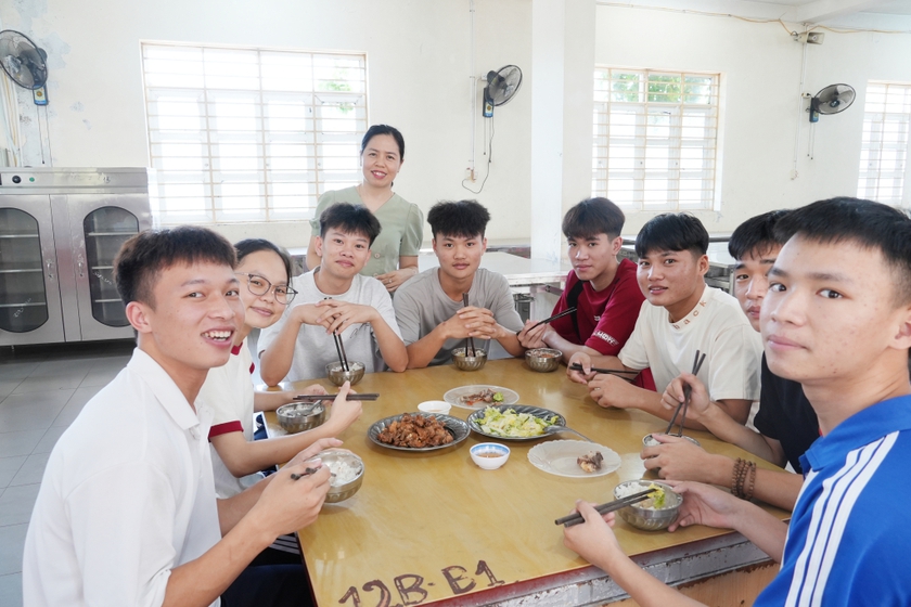 Quảng Ninh tạo thuận lợi tối đa cho th&iacute; sinh bước v&agrave;o Kỳ thi tốt nghiệp Trung học phổ th&ocirc;ng 2026 - Ảnh 4.