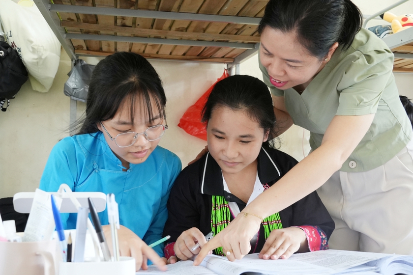 Quảng Ninh tạo thuận lợi tối đa cho th&iacute; sinh bước v&agrave;o Kỳ thi tốt nghiệp Trung học phổ th&ocirc;ng 2026 - Ảnh 2.