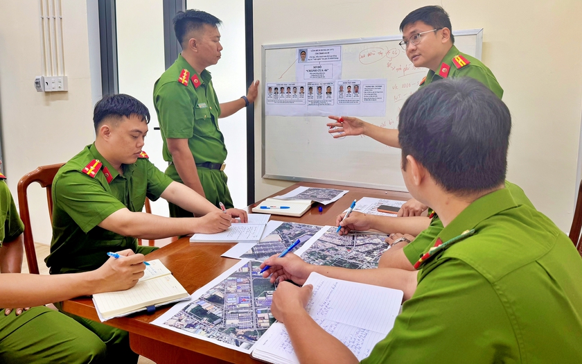 Công an Thành phố Hồ Chí Minh triệt phá đường dây cưỡng đoạt tài sản núp bóng doanh nghiệp trung chuyển cua, khởi tố 17 - Ảnh 5.